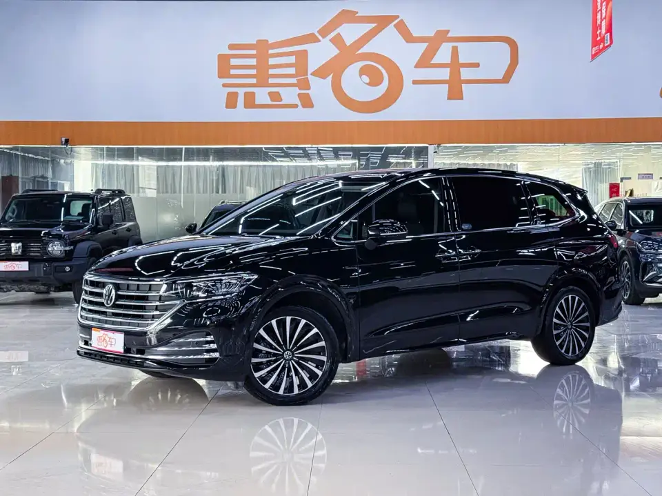 Volkswagen Viloran 380TSI Executive Edition 2025