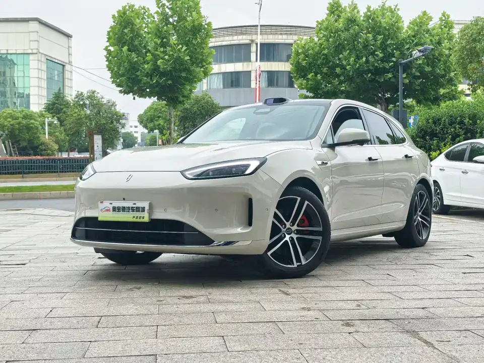 AITO Wenjie AITO M5 Extended Range Ultra AWD 2025