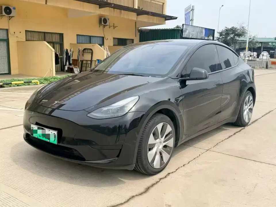 Tesla Model Y Standard Range Rear-Wheel Drive 2021