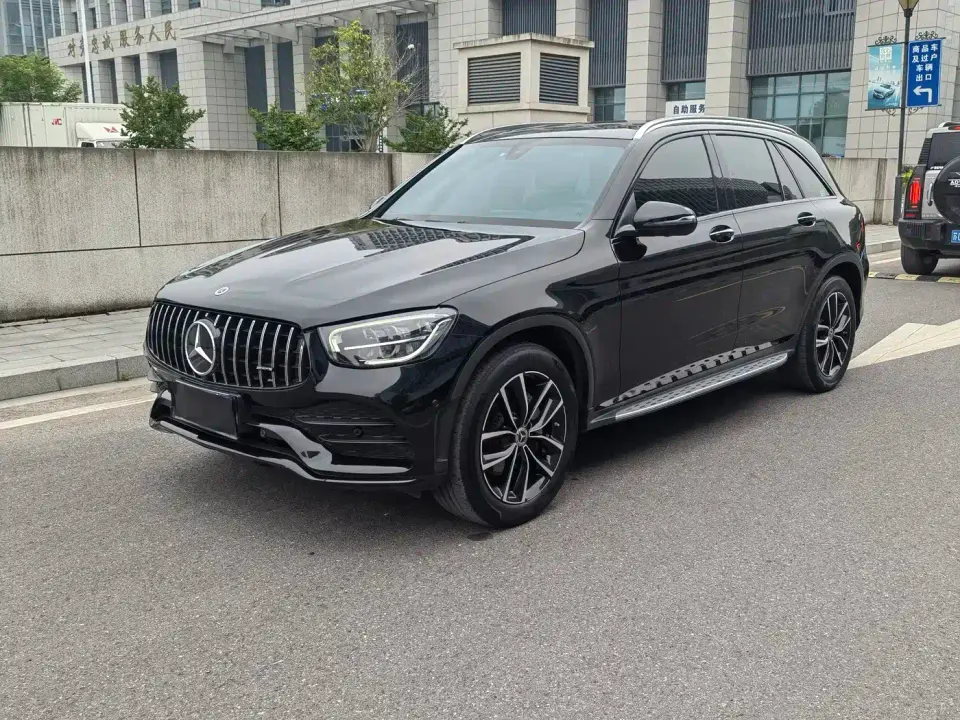 Mercedes-Benz GLC-Class Model GLC 260 L 4MATIC Luxury Edition 2022