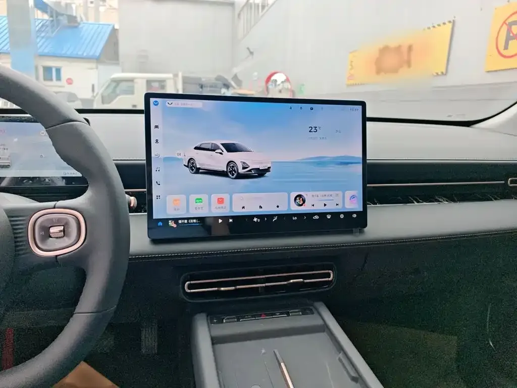 Wuling Motors Wuling Xingguang 150km Smart Pilot 2025 — фото 6