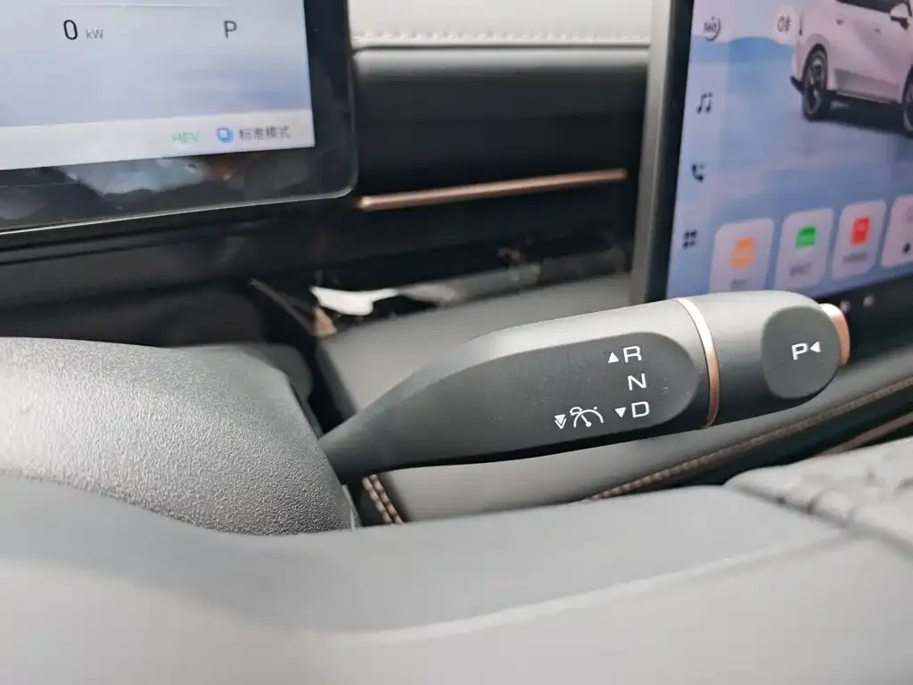 Wuling Motors Wuling Xingguang 150km Smart Pilot 2025 — фото 11