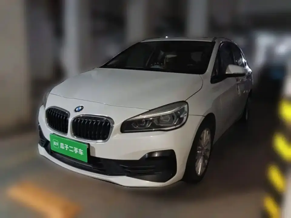 BMW 2 Series Touring 218i Luxury Line 2019