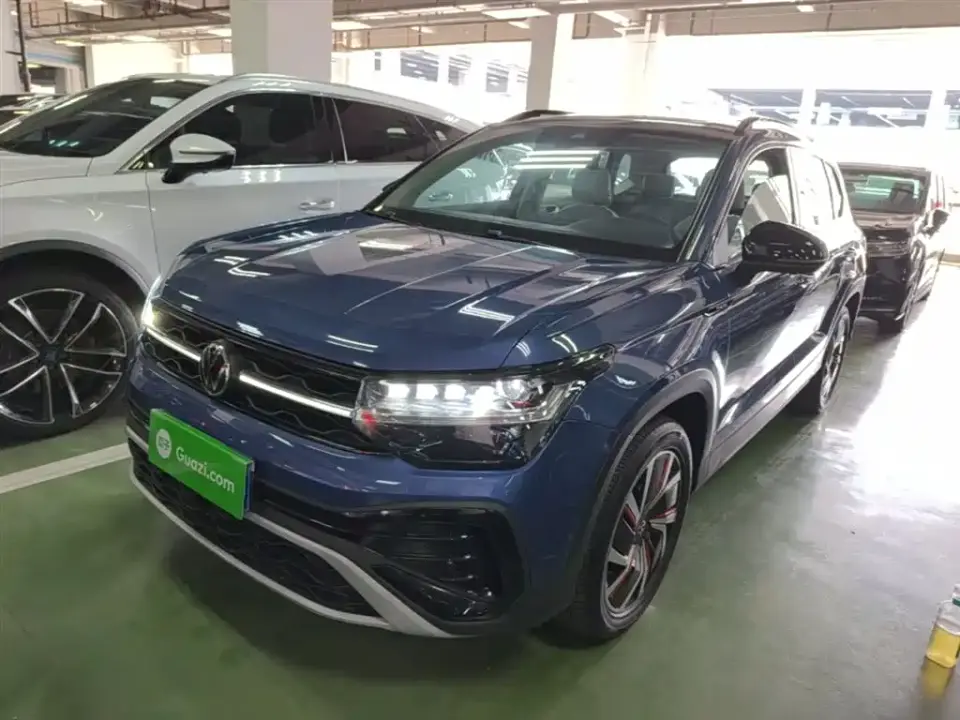 Volkswagen Tharu 330TSI 4WD Moon Premium Edition 2026