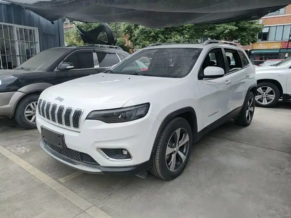 Jeep Cherokee 2.0T 2WD Leading Edition 2021