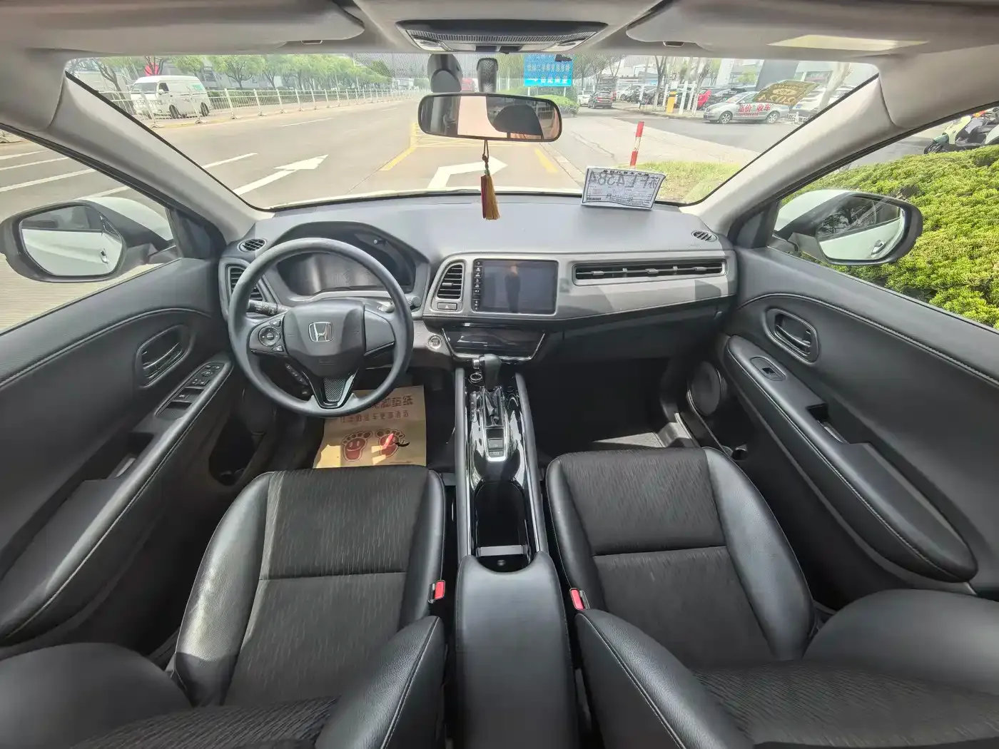 Honda Vezel 220 TURBO CVT Luxury 2022 — фото 6