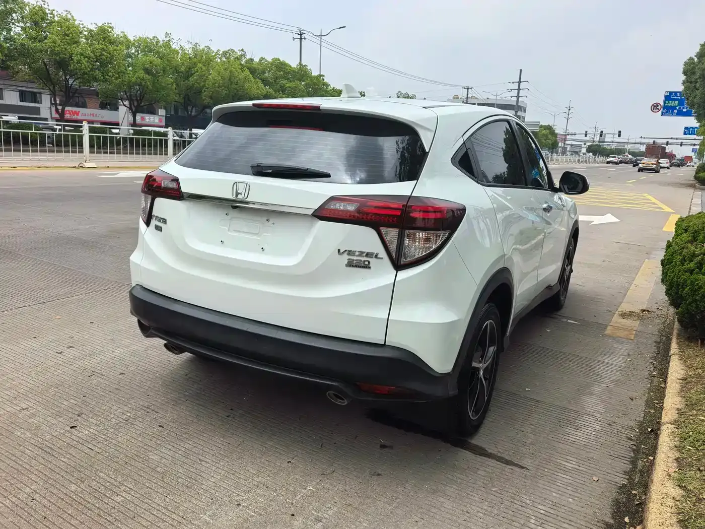 Honda Vezel 220 TURBO CVT Luxury 2022 — фото 9