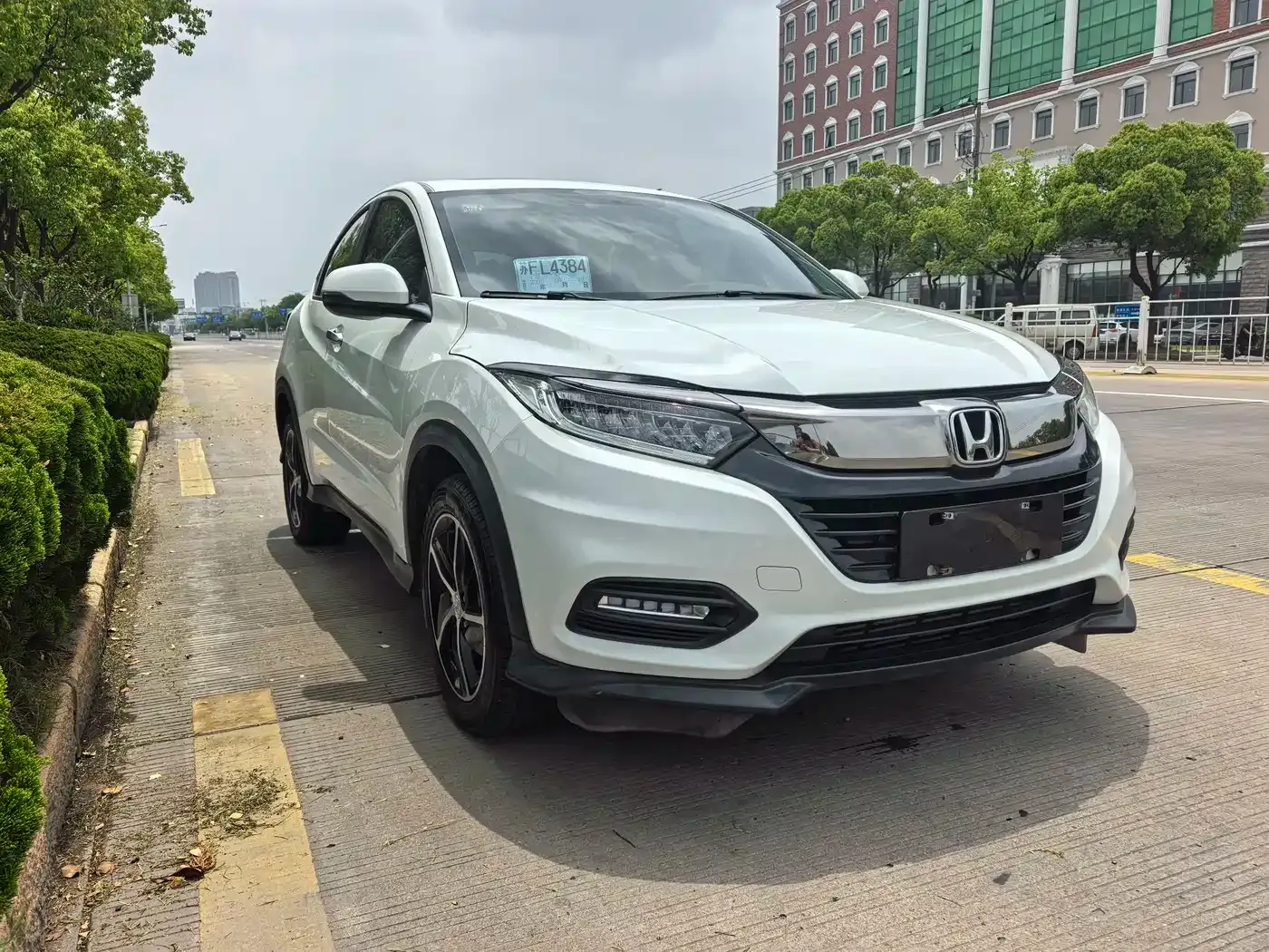 Honda Vezel 220 TURBO CVT Luxury 2022 — фото 3