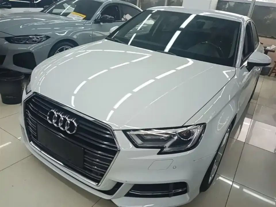 Audi A3 Limousine 35 TFSI Progressive China VI 2019