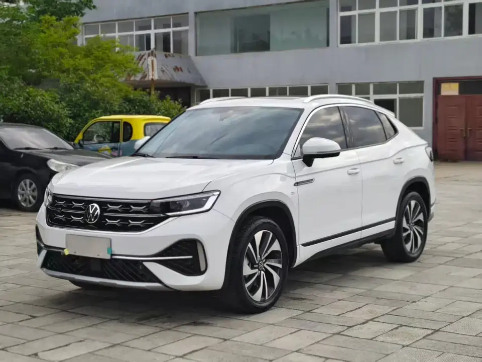 Volkswagen Tayron X 330TSI 2WD Premium High-Performance Edition 2025