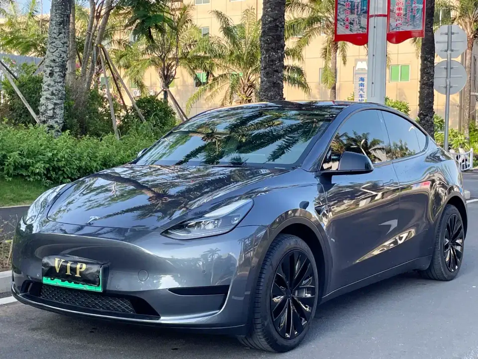 Tesla Model Y Facelift Rear-Wheel Drive Version 2023
