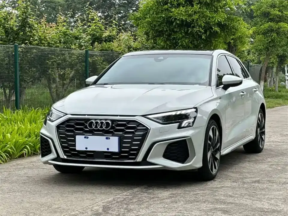 Audi A3 Model Sportback 35 TFSI Fashion Sport 2024