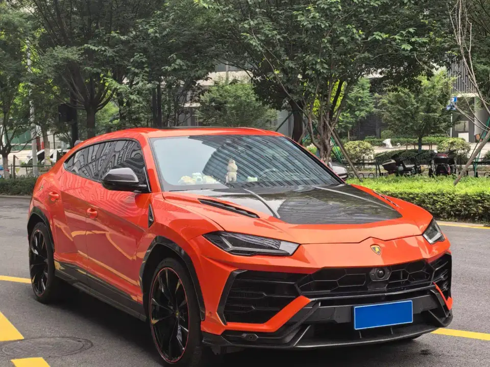 Lamborghini Urus 4.0T V8 2023