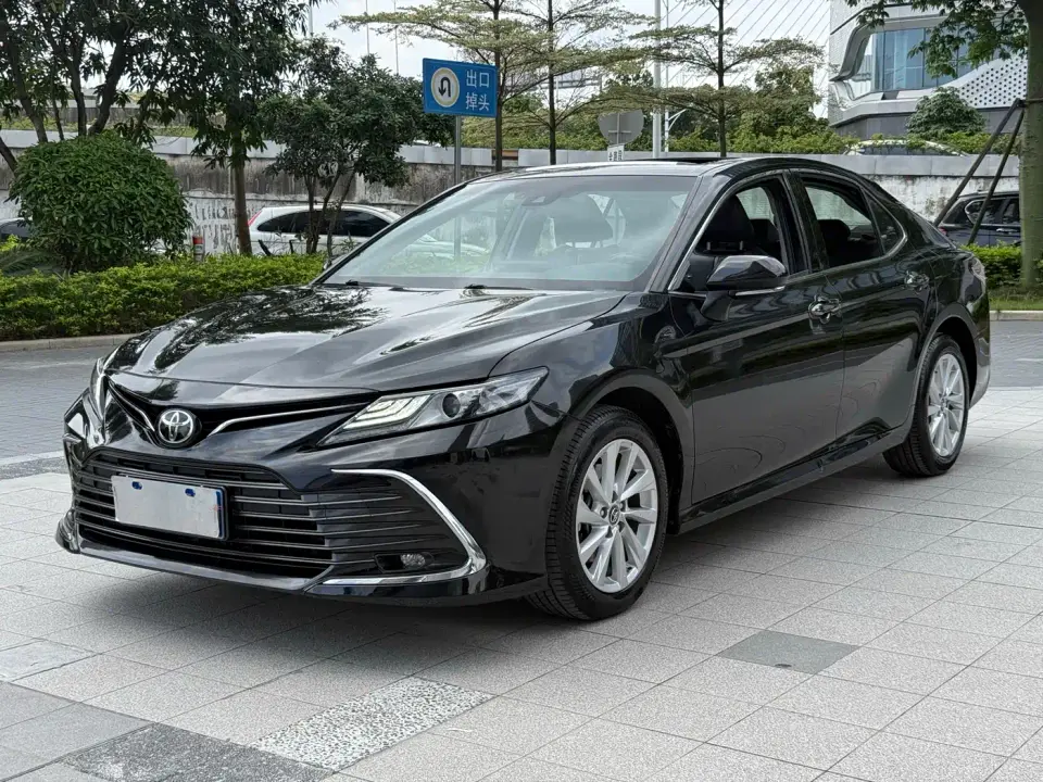 Toyota Camry 2.0G Luxury Edition 2022