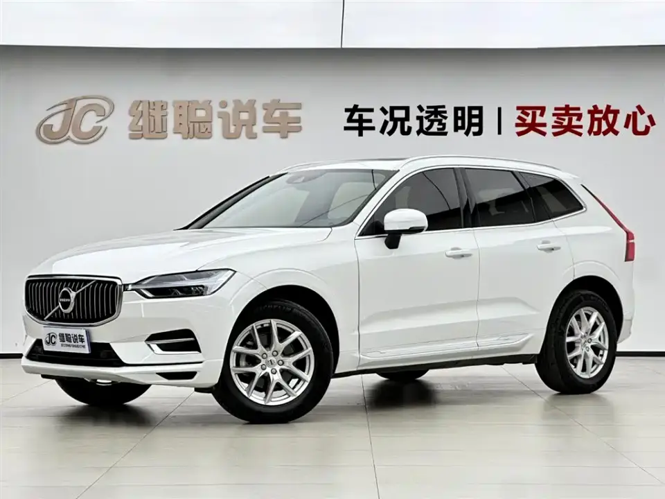 Volvo XC60 T5 AWD Momentum 2021