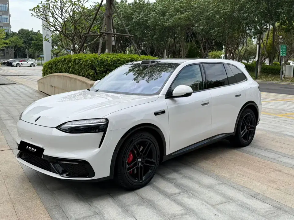 AITO Wenjie AITO M6 2026