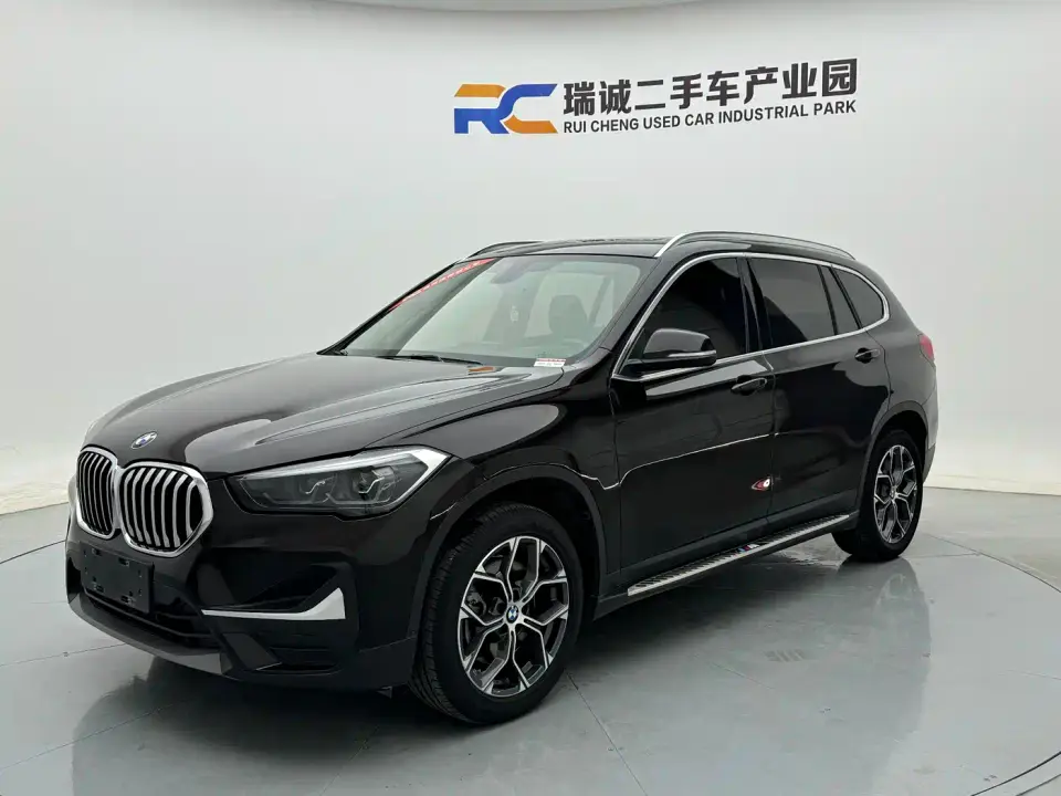 BMW X1 sDrive25Li Leading 2021