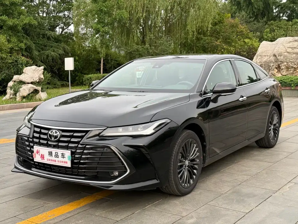 Toyota Avalon 2.0L XLE Premium Edition 2026