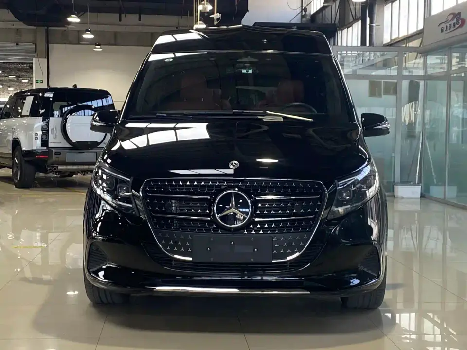 Mercedes-Benz V-Class V 300 L Long Wheelbase Luxury Edition 2025