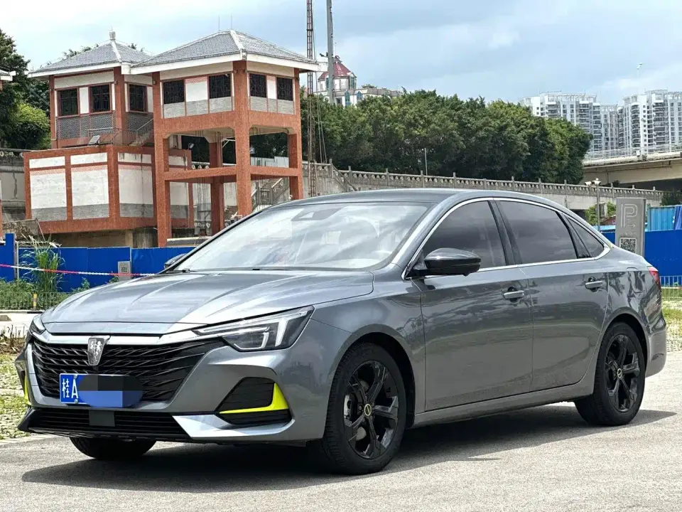 Roewe i6 MAX 300TGI Automatic Cool Sky Intelligent Drive Supreme Edition 2020