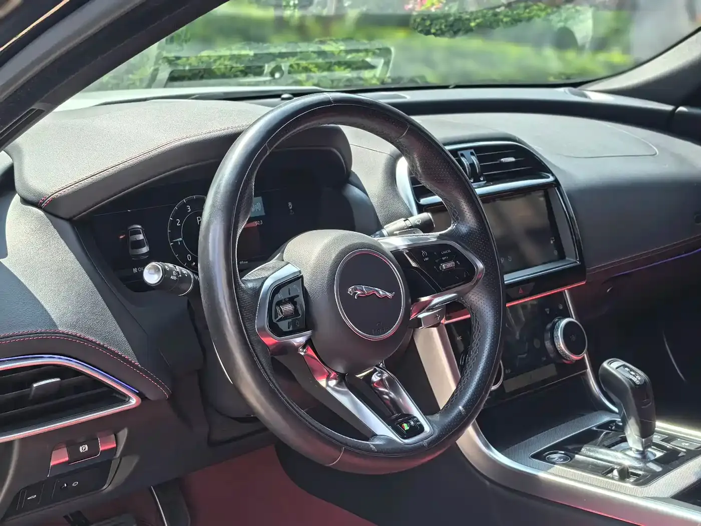 Jaguar XEL 2.0T 250PS R-DYNAMIC S Progressive Sport 2023 — фото 8