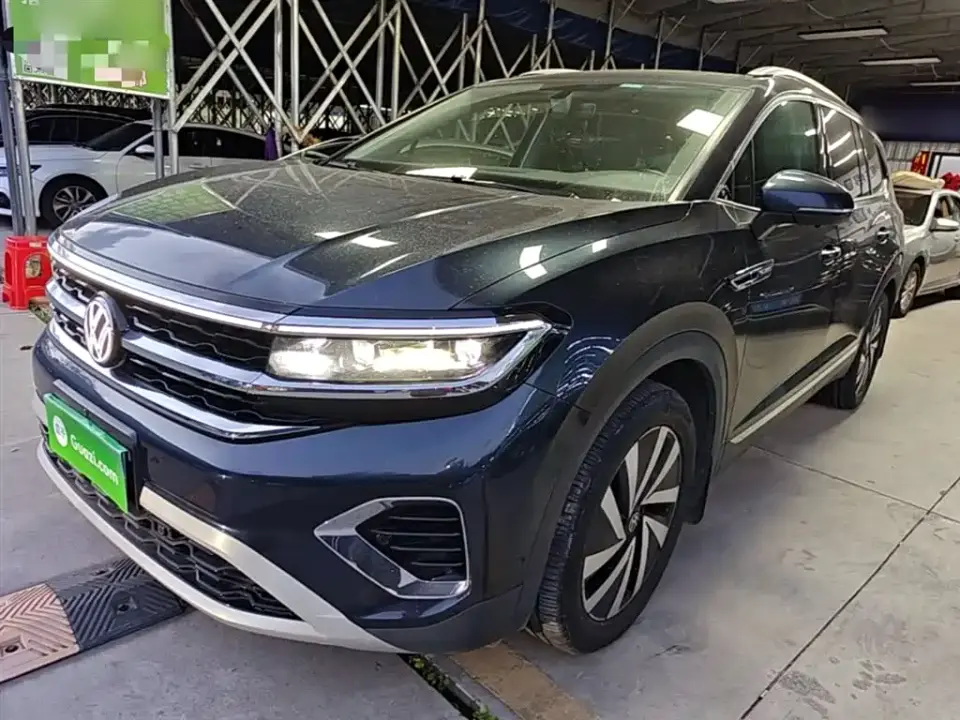 Volkswagen Talagon 330TSI 2WD Luxury Premium Edition 2023