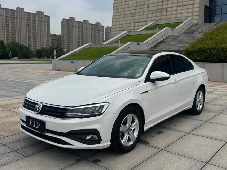 Volkswagen Lamando 230TSI DSG Fashion Edition 2021