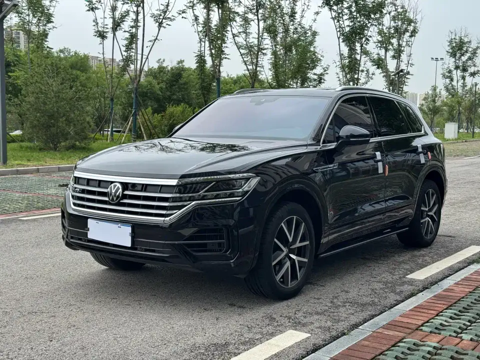 Volkswagen Touareg 3.0TSI R-Line Classic Sport Package 2021