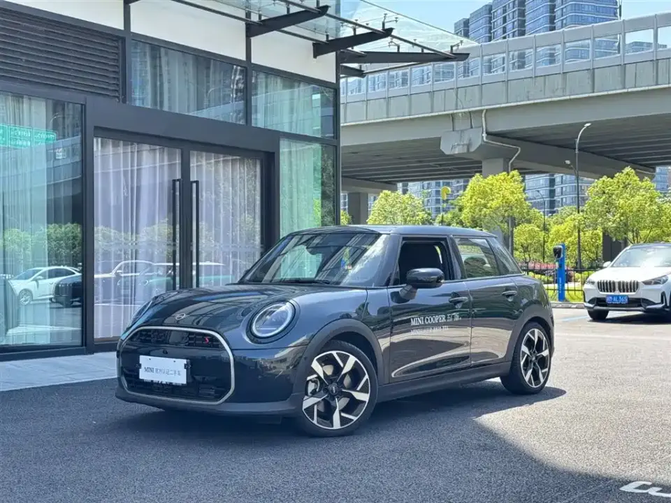 Mini MINI Model 2.0T COOPER S Artist 5-Door 2024