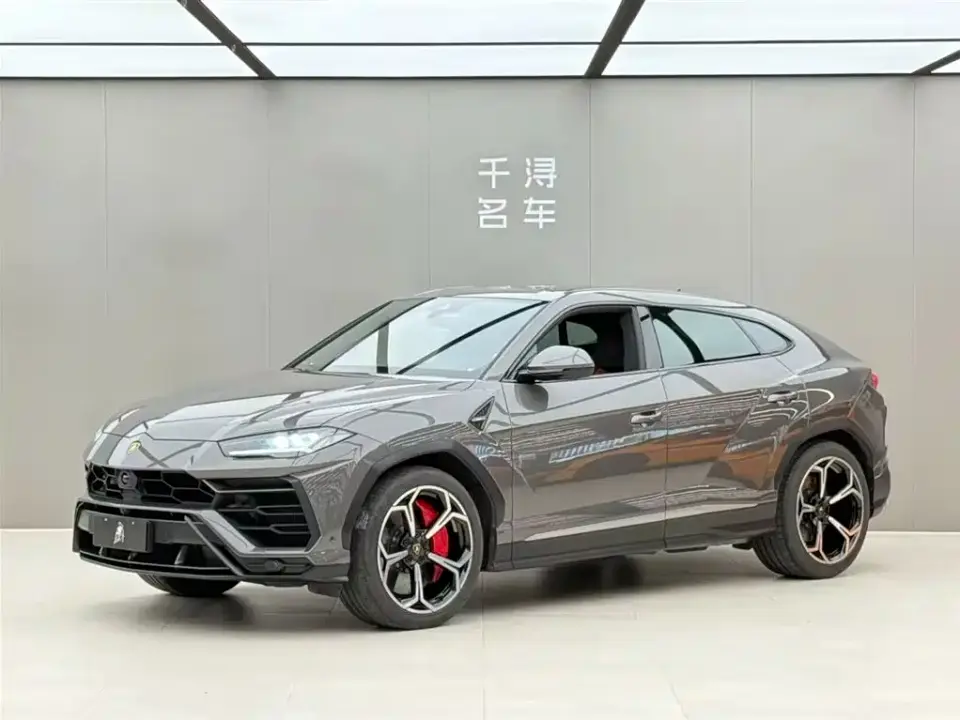 Lamborghini Urus 4.0T V8 2022