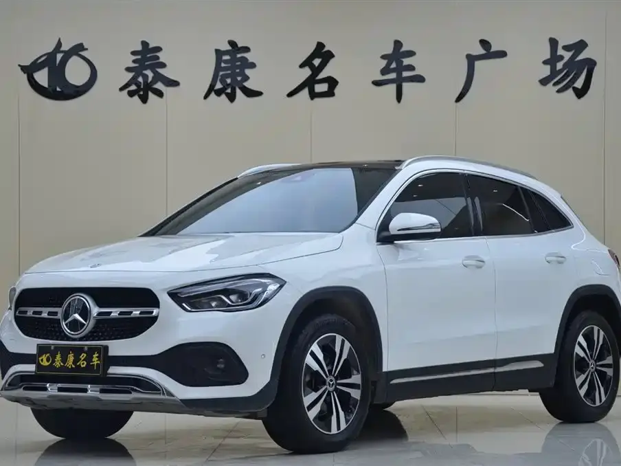 Mercedes-Benz GLA-Class Facelift GLA 200 2022