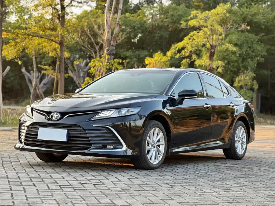Toyota Camry 2.0G Luxury Edition 2023