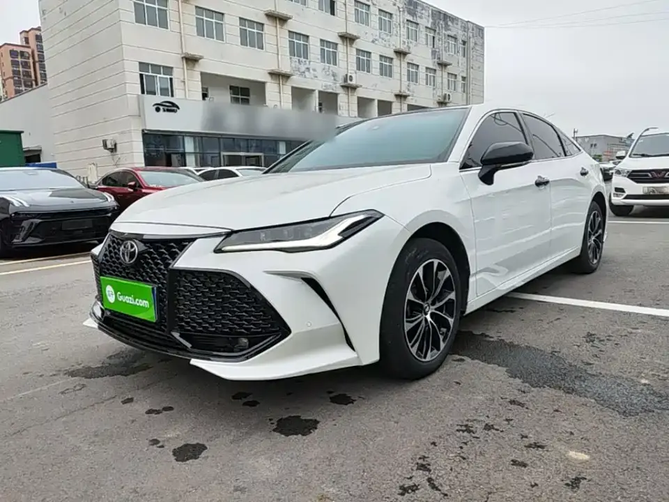 Toyota Avalon 2.0L Luxury Edition 2023