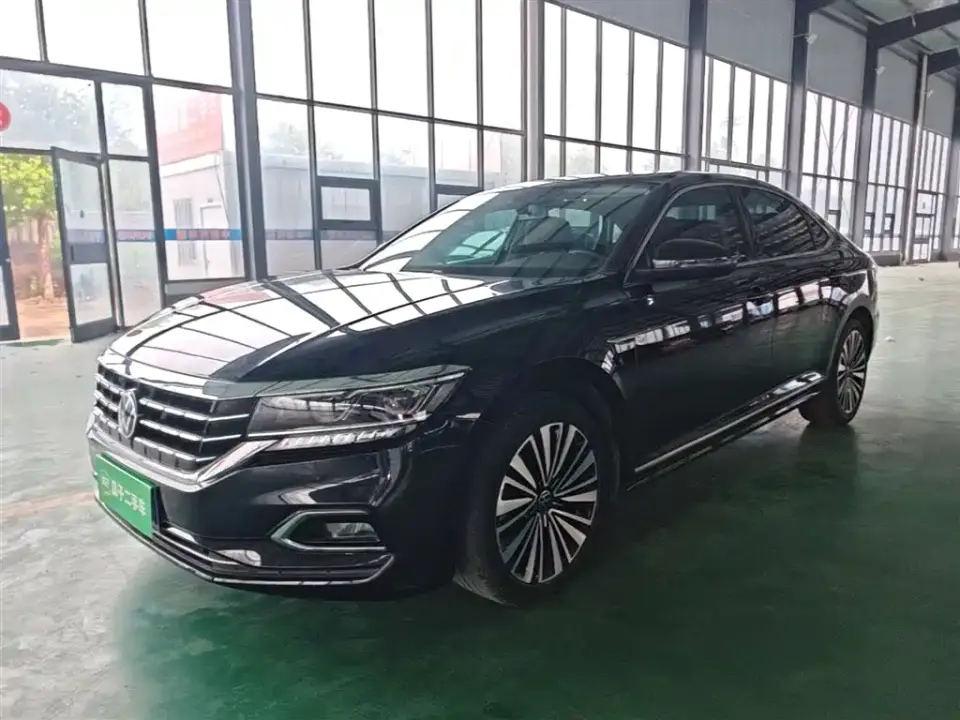Volkswagen Passat Facelift 330TSI Luxury China VI 2021