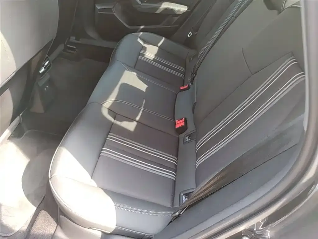 Audi A3 Model A3L Limousine 35 TFSI Fashion Sport 2025 — фото 17
