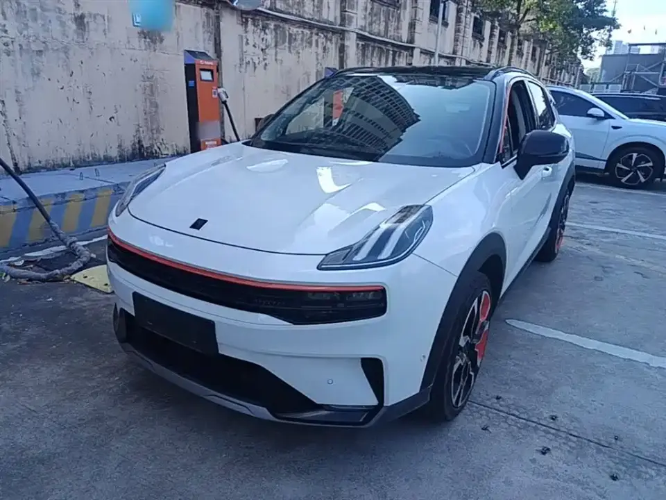 Lynk & Co 06 1.5T Halo 2021