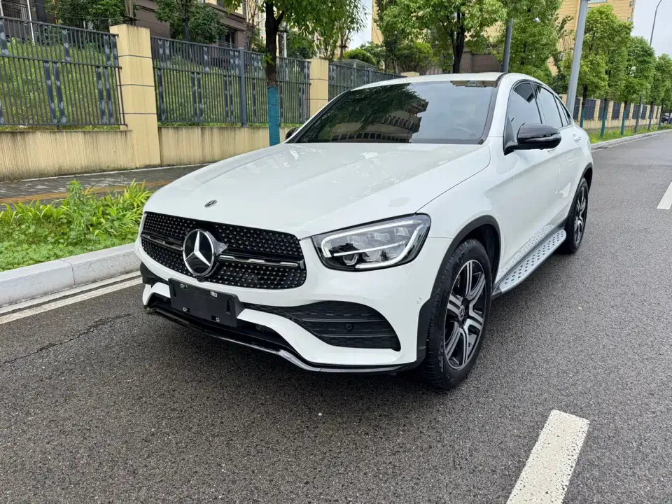 Mercedes-Benz GLC Coupe GLC 300 4MATIC Coupe SUV Luxury Edition 2023