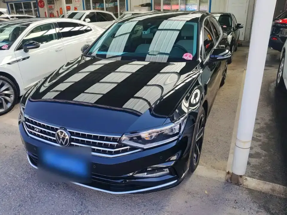 Volkswagen Magotan Facelift Public Edition 330TSI DSG Luxury 2025