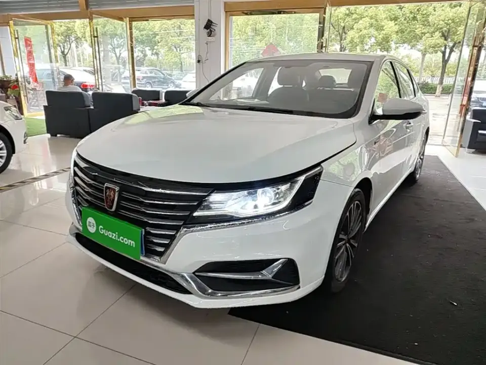 Roewe i6 PLUS 1.6L CVT 4G Connected Glory Flagship Edition 2020