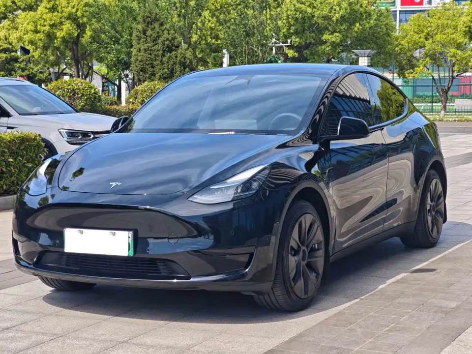 Tesla Model Y Rear-Wheel Drive Version 2023