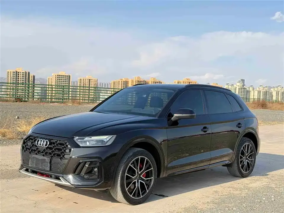 Audi Q5L Model 45 TFSI Luxury Dynamic 2024