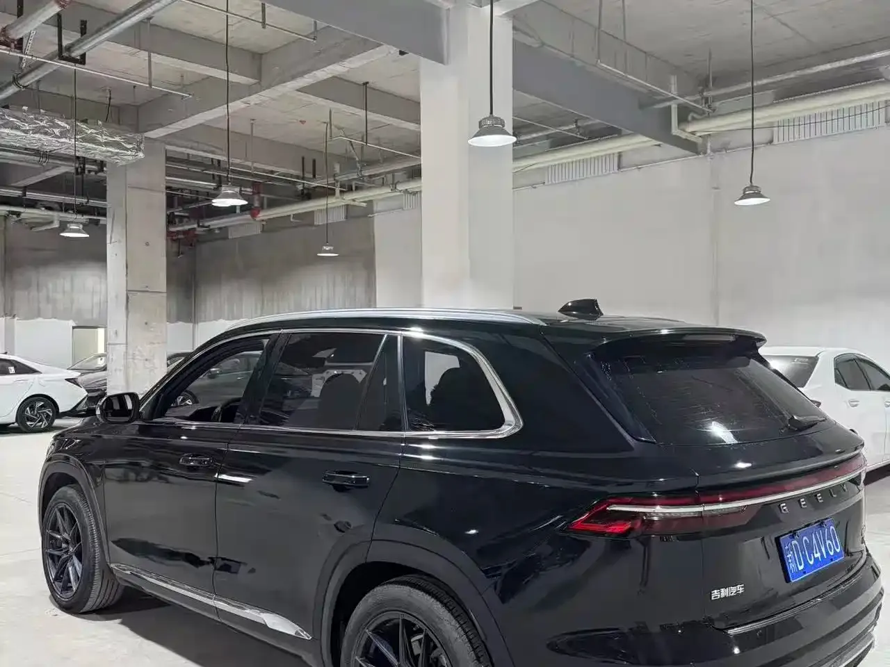 Geely Xingyue L 2.0TD High-Power AWD Premium 2021 — фото 4