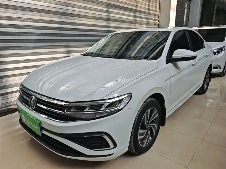 Volkswagen Bora Facelift 200TSI DSG Navigation Edition 2025