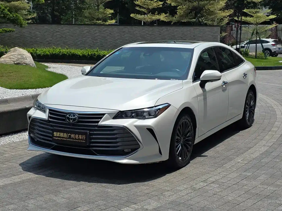 Toyota Avalon 2.0L XLE Premium Edition (China VI) 2020