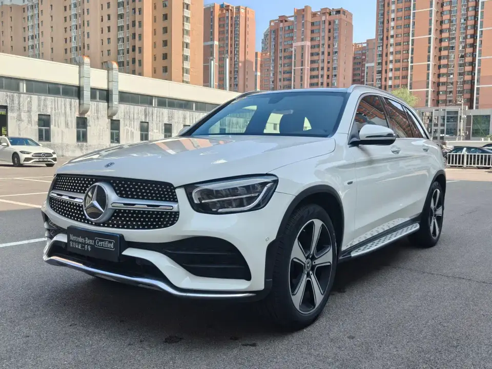 Mercedes-Benz GLC-Class Model GLC 300 L 4MATIC Dynamic Edition 2022