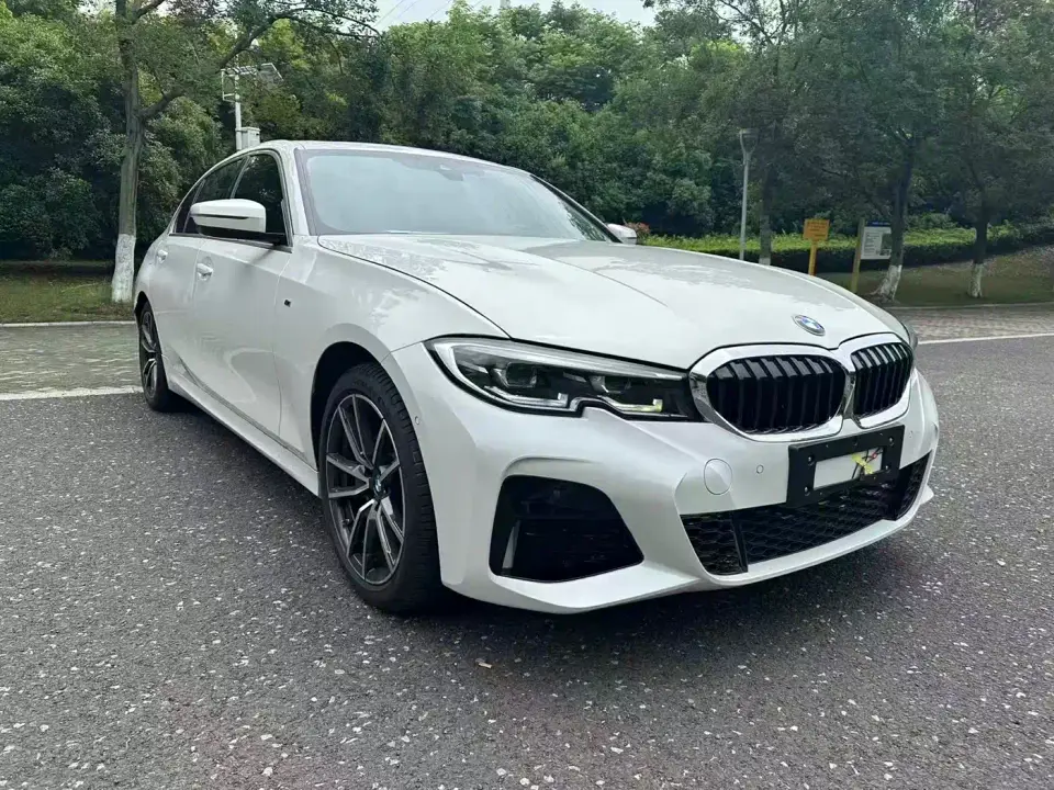BMW 3 Series 325i M Sport Package 2022