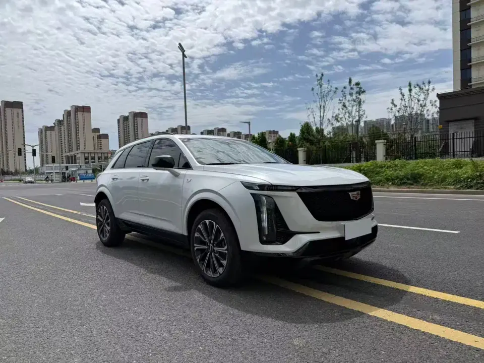 Cadillac XT5 2.0T Luxury 2025
