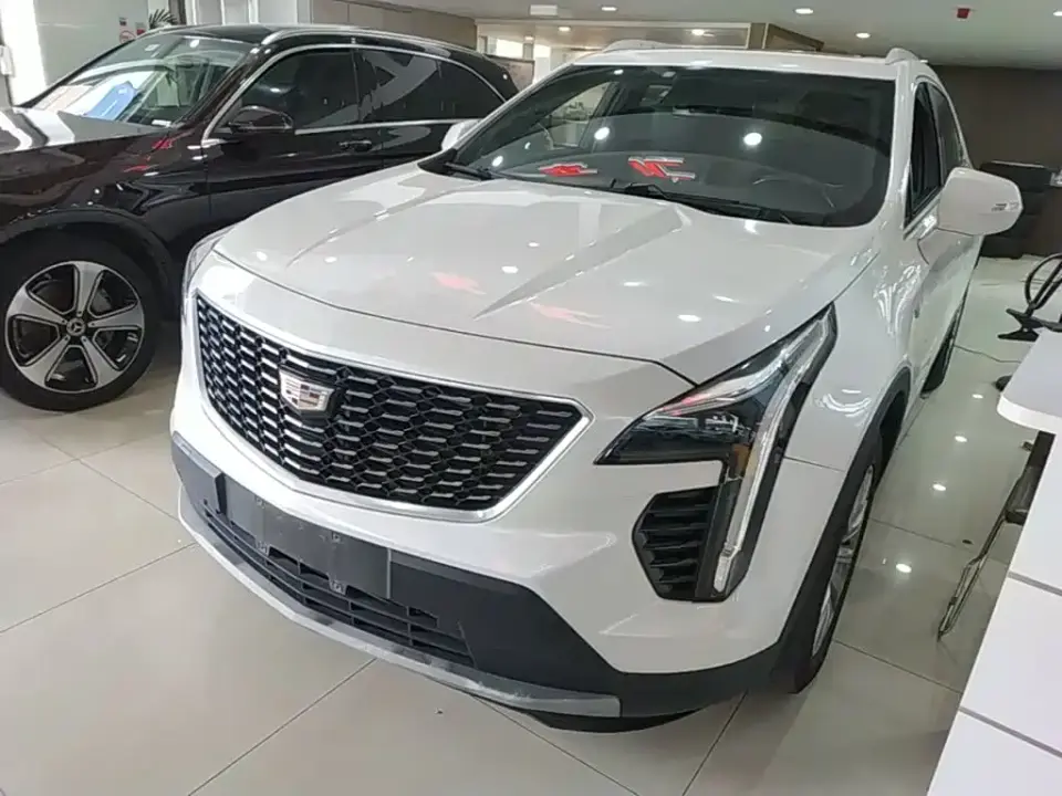 Cadillac XT4 28T FWD Leading Edition 2019
