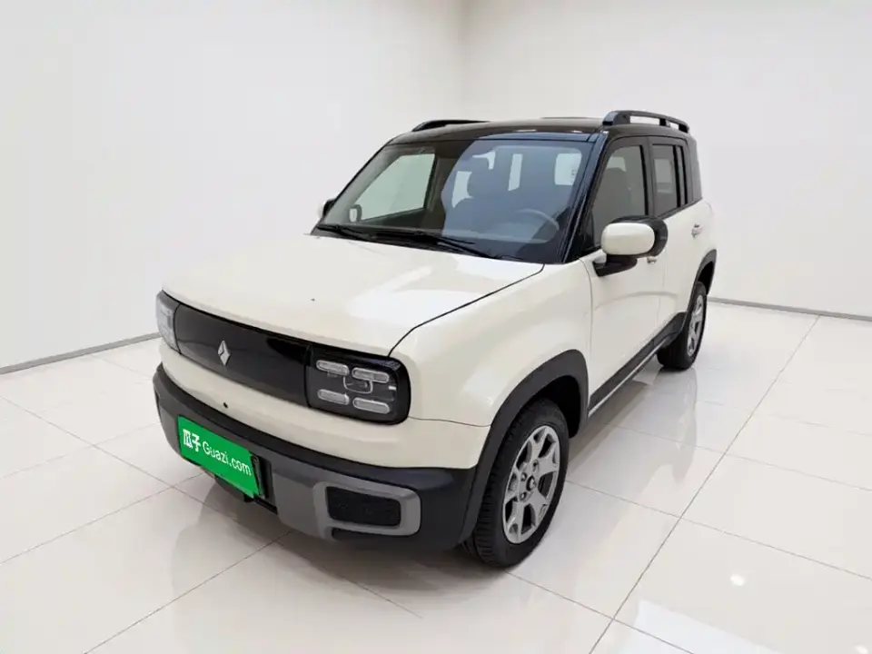 Baojun Yueye Plus Smart Premium 4-Seater 2024