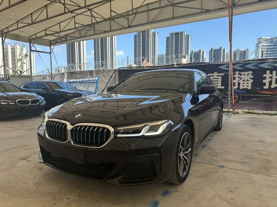 BMW 5 Series 525Li Luxury Package 2023